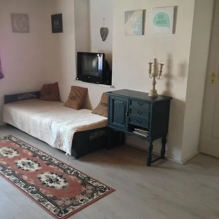 Szitakoto Apartman *