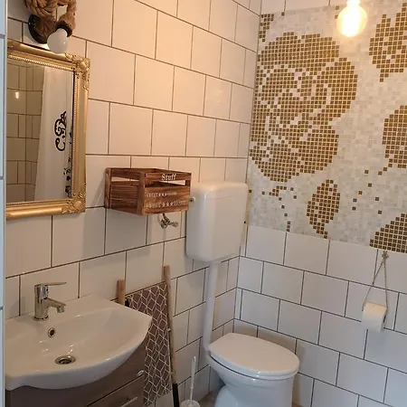 Szitakoto Apartman *