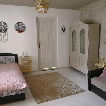 Appartamento Szitakoto Apartman